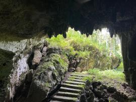 GOA PAESAN: Keindahan Karst dan Ikon Wisata di Tambakromo